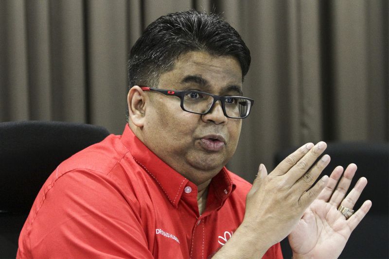 PPBM supreme council member, Datuk Rais Hussin Mohamed Ariff speaks during a press conference on the u00e2u20acu02dcWhat Malaysia Wantsu00e2u20acu2122 research in Kuala Lumpur May 10, 2017. u00e2u20acu2022 Picture by Yusof Mat Isa