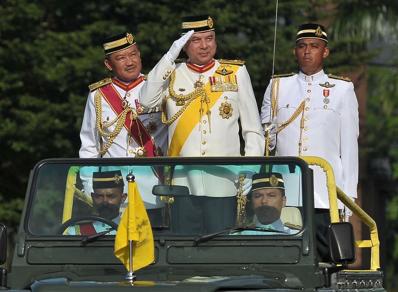 Sultan of Perak, Sultan Nazrin Shah inspecting a guard of honour in conjunction with the Golden Jubilee of the Royal Medical Corps at Sungai Besi, May 11, 2017. u00e2u20acu201d Bernama pic