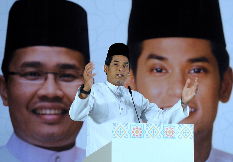 Umno Youth chief Khairy Jamaluddin speaks during the Umno Youth Premier Breaking-of-Fast ceremony in Kuala Lumpur June 15, 2017. u00e2u20acu201d Bernama pic
