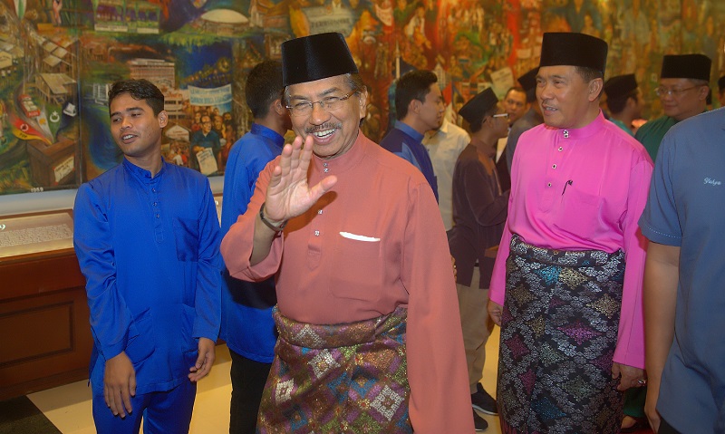 Chief Minister Datuk Seri Musa Aman  at the Aidilfitri open house hosted by the Sabah Cabinet at the Kota Kinabalu Sports Complex in Likas June 26, 2017. u00e2u20acu201d Bernama pic