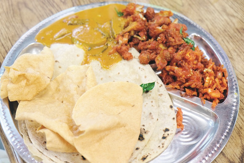 A vegetarian meal at Gandhi’s.