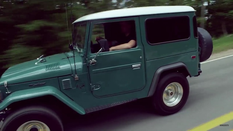A screengrab of a 1975 Toyota Land Cruiser FJ40 from YouTube channel Hagerty. 