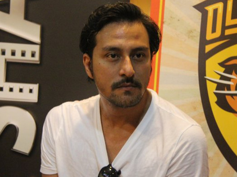 Bront Palarae has landed a role in a Tagalog movie, as directed by acclaimed director Bradley Liew. u00e2u20acu201d CinemaOnline pic