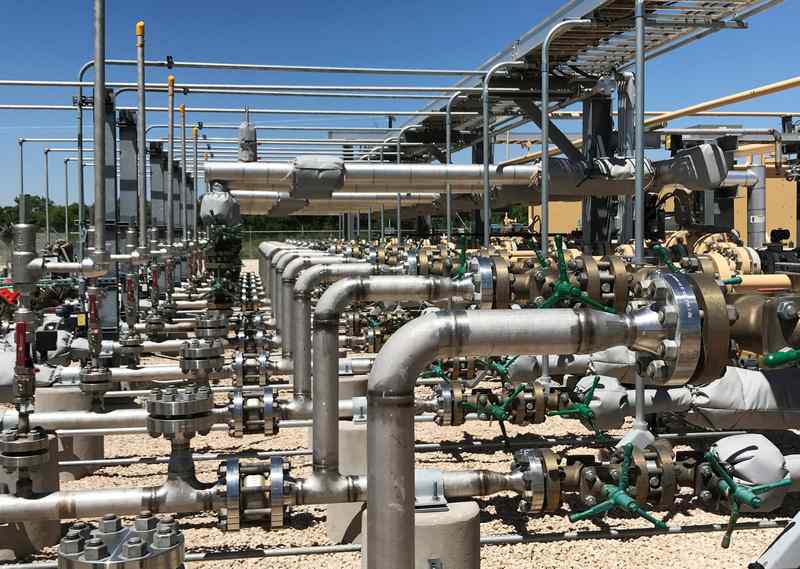 Equipment used to process carbon dioxide, crude oil and water is seen at an Occidental Petroleum Corp enhanced oil recovery project in Hobbs, New Mexico May 3, 2017. u00e2u20acu201d Reuters pic