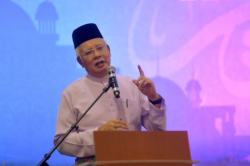 Prime Minister Datuk Seri Najib Razak delivering his speech at the breaking of fast event with over 2,000 members of the Government Pensioners Association at Sri Perdana, Putrajaya, June 13, 2017. u00e2u20acu201d Bernama pic