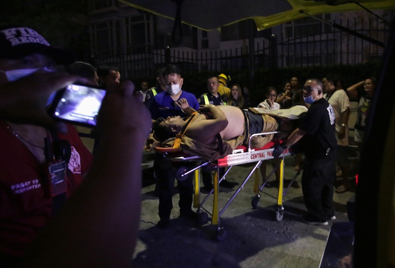 An injured hotel guest is seen outside of a hotel after a shooting incident inside Resorts World Manila in Pasay City, Metro Manila, Philippines June 2, 2017. u00e2u20acu201d Reuters pic