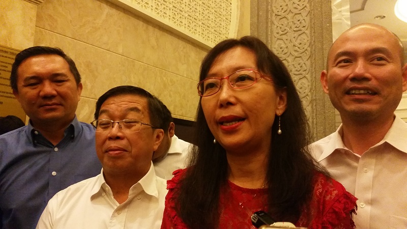 Seputeh MP Teresa Kok (second from right) speaks to reporters after the Federal Court ruling in Putrajaya July 11, 2017. u00e2u20acu201d Picture by Ida Lim
