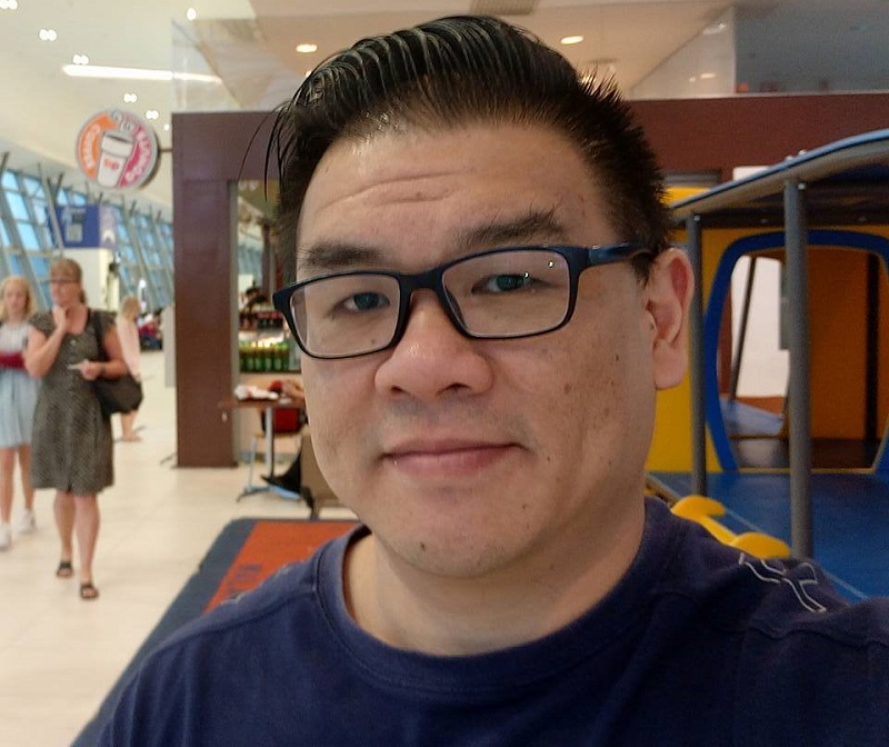 Former DAP member Hiew Kuan Yau arrived at the Miri Airport around 3.30pm from Kuala Lumpur, and was told by state Immigration officers that he was among several individuals on the entry blacklist. u00e2u20acu201d Picture via Facebook/Hiew Kuan Yau 