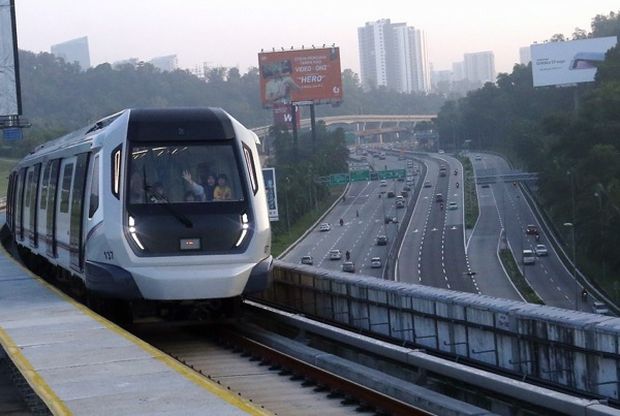 The MRT is a fully automated driverless system with fail safes built in. u00e2u20acu201d Picture by Zuraneeza Zulkifli