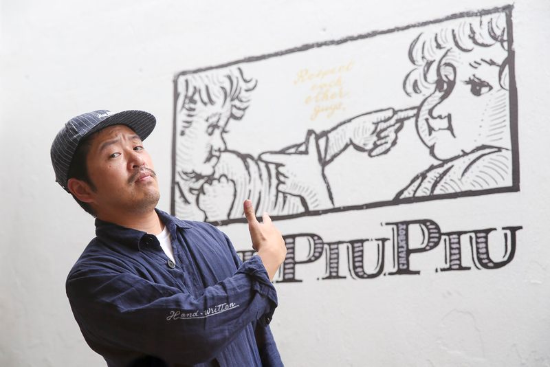 Kohei Yoshida aka Chalkboy shows us how it's done at Piu Piu Piu.
