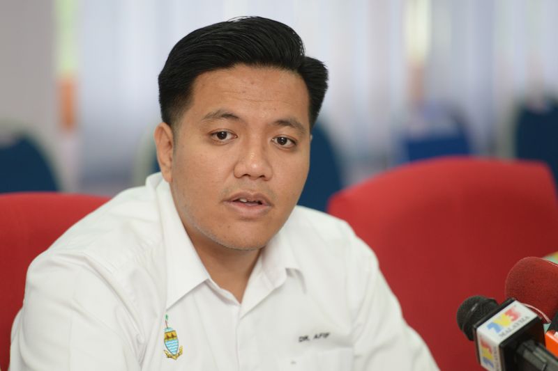 State exco Dr Afif Bahardin said there is ban on dogs being brought in from Perak and Sarawak in light of the recent rabies cases. u00e2u20acu201d Picture by KE Ooi