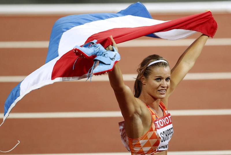 Dafneu00c2u00a0Schippers of the Netherlands celebrates winning the 200m final in London, August 11, 2017. u00e2u20acu201d Reuters pic
