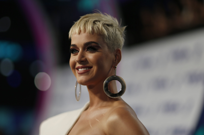 Katy Perry arrives at the 2017 MTV Video Music Awards in Inglewood, California, August 27, 2017. u00e2u20acu201d Reuters pic 