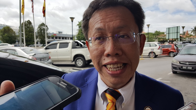 Local Government and Housing Minister Datuk Dr Sim Kui Hian says he has ordered investigation into the alleged misused of millions of funds belonging to Housing Developmen Corporation.  u00e2u20acu201dPicture by Sulok Tawie