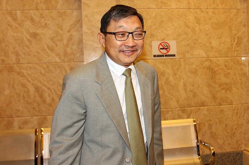 Former assistant governor of Bank Negara Datuk Abdul Murad Khalid arrives for the BNM 1990s Forex Losses RCIu00e2u20acu2122s second hearing at the Court of Appeal in Putrajaya August 21, 2017. u00e2u20acu201d Picture by Miera Zulyana 