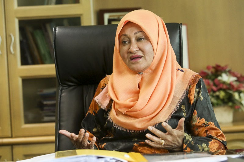 Selangor state health department director Datuk Dr Hajah Zailan Adnan speaks to Malay Mail Online in an interview at Shah Alam on August 22, 2017. u00e2u20acu201d Picture by Choo Choy May