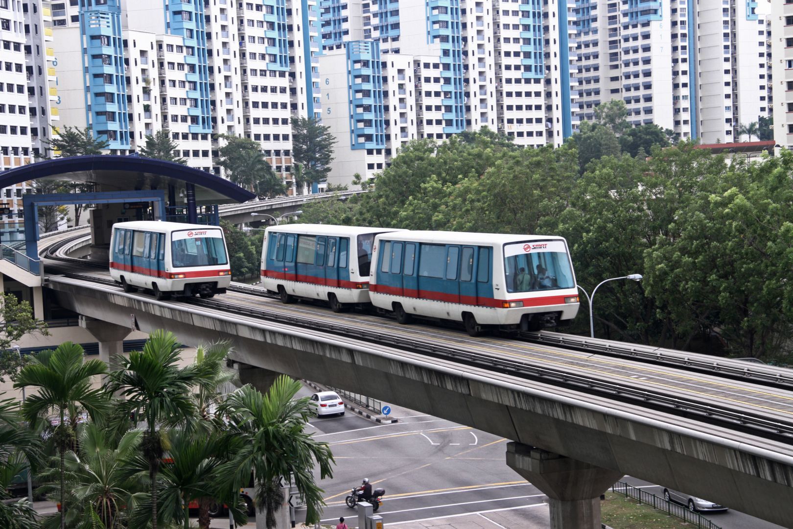Cook Ang Boon Tong was drunk when he fell onto the tracks at Fajar LRT Station on the Bukit Panjang LRT line. u00e2u20acu201d TODAY file pic