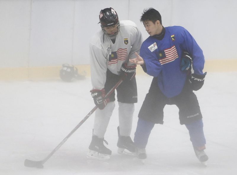 Members of the Malaysian ice hockey team train for the upcoming SEA Games in Kuala Lumpur. u00e2u20acu2022 Reuters pic