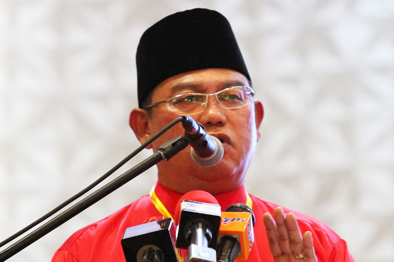 Tan Sri Noh Omar speaks during the Umno Division Delegates Conference in Shah Alam August 6, 2017. u00e2u20acu201d Picture by Miera Zulyana Abdul Rahman