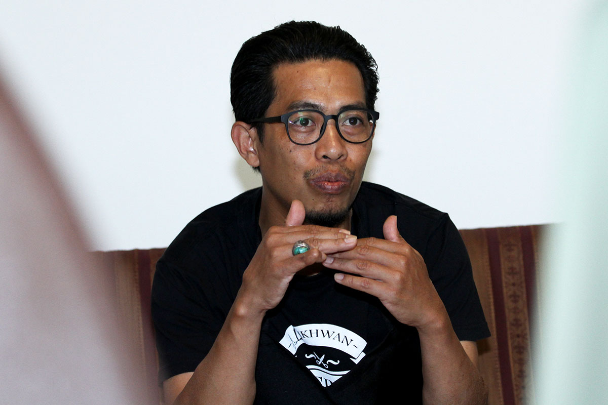 According to Winda, a barber was offered RM1,000 by a minister to cut the latter's hair. — Picture by Miera Zulyana