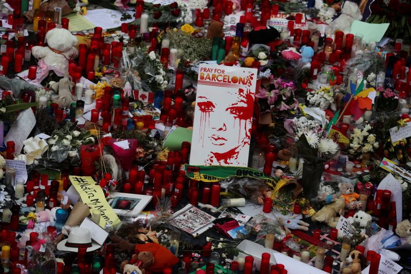 A placard reading u00e2u20acu02dcPray for Barcelonau00e2u20acu2122 is seen at an impromptu memorial where a van crashed into pedestrians at Las Ramblas in Barcelona, Spain, August 19, 2017. u00e2u20acu201d Reuters