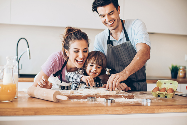 Be mindful of food safety tips when preparing homemade school packed lunches. u00e2u20acu201d AFP pic