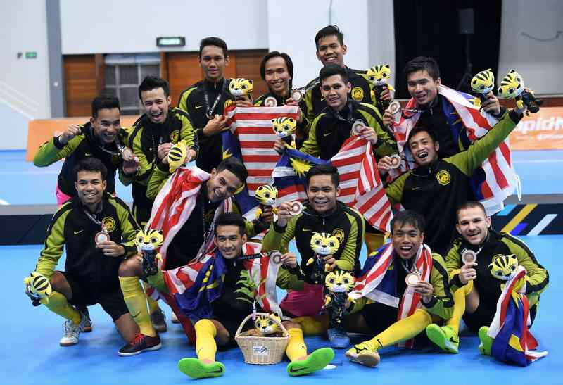 Malaysiau00e2u20acu2122s menu00e2u20acu2122s futsal team win the silver medal after losing to Thailand in the SEA Games 2017 final at Panasonic Sports Complex in Shah Alam August 27, 2017. u00e2u20acu201d Bernama pic