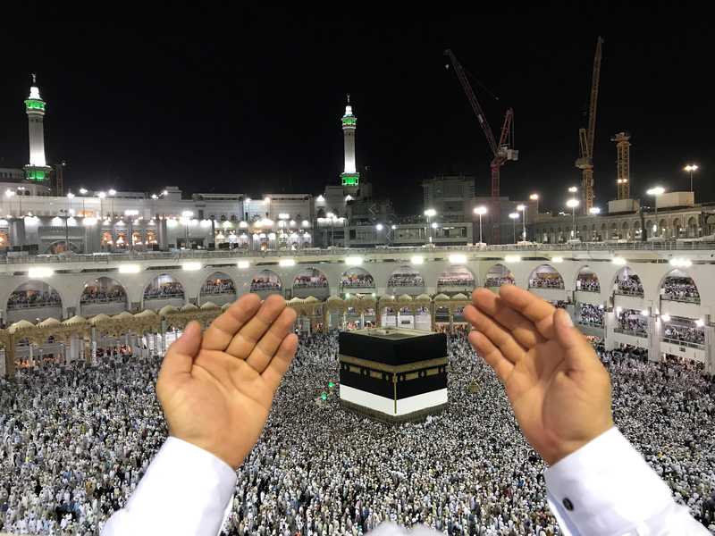 Muslims pray at the Grand mosque ahead of the annual haj pilgrimage in Mecca August 26, 2017. u00e2u20acu201d Reuters pic