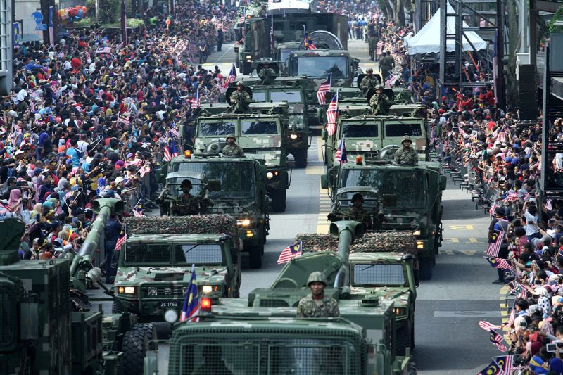 The Malaysian Armed Forces take part in the 60th National Day parade at Dataran Merdeka in Kuala Lumpur on August 31, 2017. u00e2u20acu2022 Picture by Miera Zulyana
