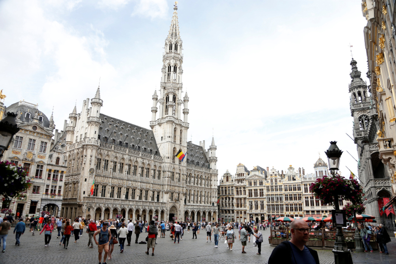 Tourists visit Brusselsu00e2u20acu2122 Grand Place July 31, 2017. u00e2u20acu201d Reuters pic