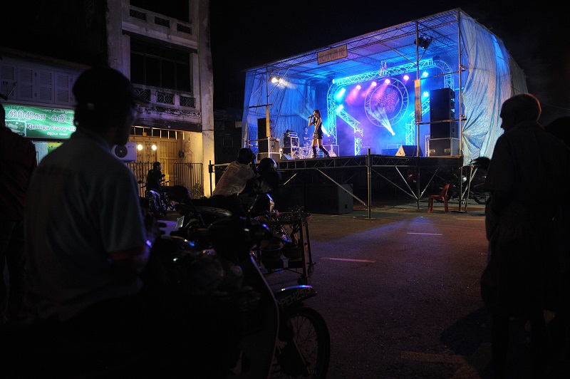 Most Phor Tor committees prefer to have ko tai or live concerts instead of traditional Chinese opera as entertainment due to the latter’s high costs.