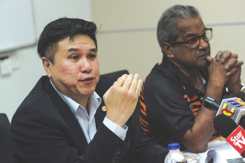 1Malaysian Paralympic Council deputy president John Ng and chef de mission Datuk Subramaniam Raman announce Malaysiau00e2u20acu2122s target for the Asean Para Games. u00e2u20acu201d Picture by Mukhriz Hazim