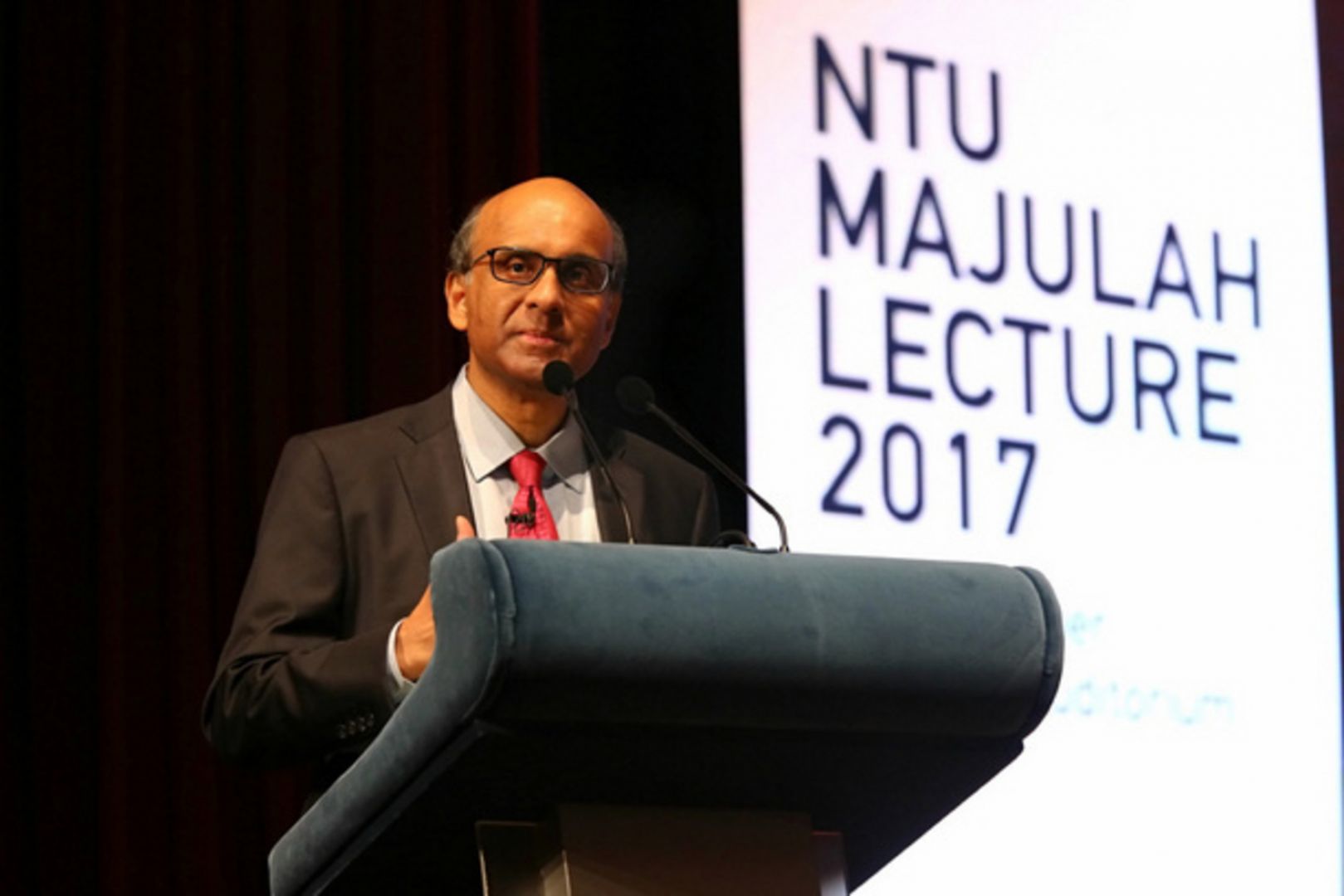 Tharman Shanmugaratnam delivering the inaugural NTU Majulah Lecture at the Nanyang Auditorium. u00e2u20acu201d Picture by Nuria Ling/TODAY