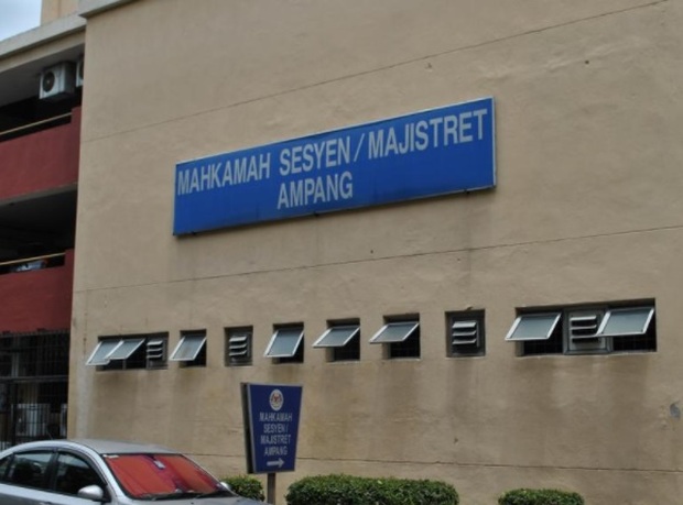 Mahkamah menetapkan 26 Oktober sebagai tarikh sebutan semula kes. Tertuduh diwakili peguam Kelvinder Singh. u00e2u20acu201d Foto ihsan laman sesawang mahkamah