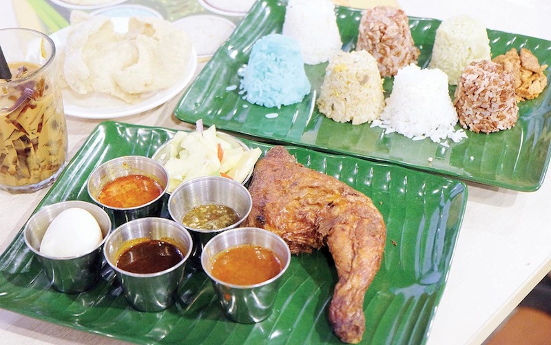 Warisan Nasi Kukus offers different types of steamed rice. 