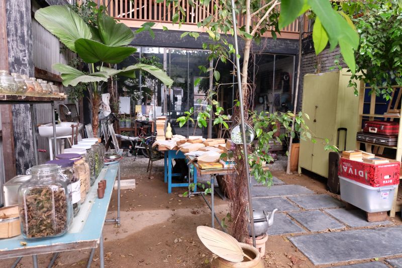 The pop-up art collective, The Art Assembly includes artworks being exhibited and a library in the warehouse.