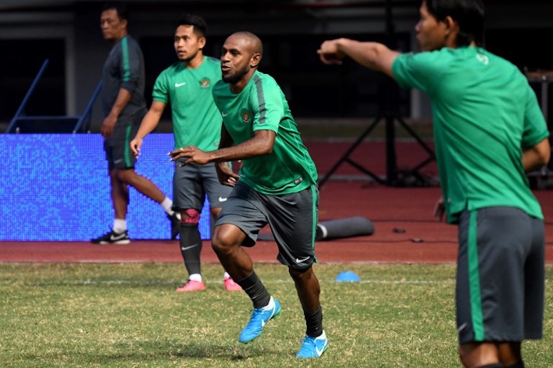 Boaz Solossa, captain of Indonesia's national football team, trains with the team at the Bekasi Patriot stadium on the outskirts of Jakarta September 1, 2017. u00e2u20acu201d AFP pic