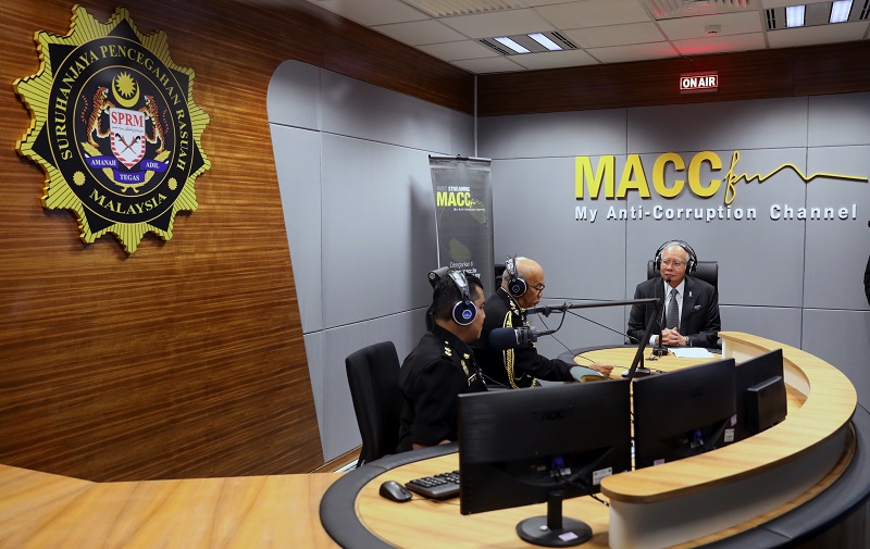 Prime Minister Datuk Seri Najib Razak during an interview by MACC.fm at the new Malaysian Anti-Corruption Commission headquarters in Putrajaya October 1, 2017. u00e2u20acu201d Bernama pic