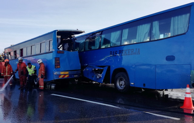 At least eight factory workers were killed and 33 more injured in an accident involving two factory buses near the Juru northbound toll plaza on the North South Expressway (NSE) October 24, 2017. u00e2u20acu201d Bernama pic