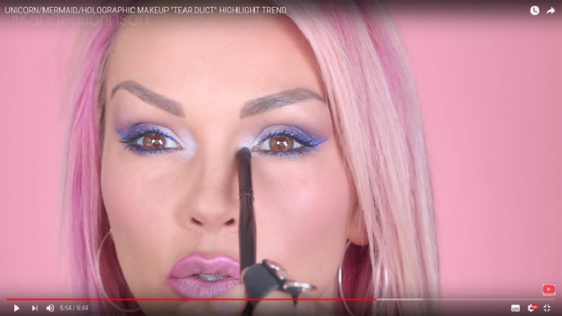 A screengrab of the holographic unicorn Halloween tutorial by star vlogger Kandee Johnson. u00e2u20acu201d AFP pic