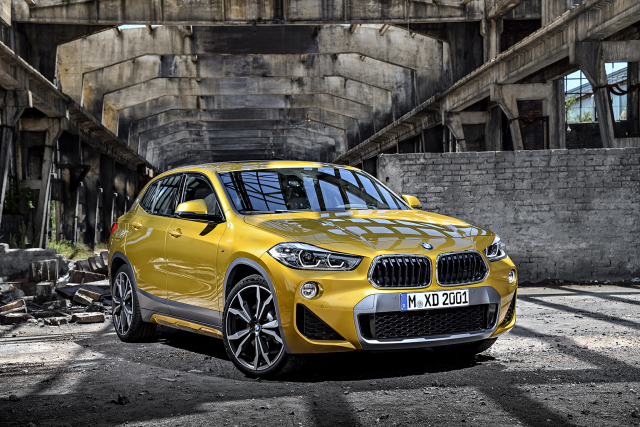 The X2 looks a lot like an X1 with a fastback roofline, although the X2 emphasizes its sportier credentials by being 3.2 inches shorter than the X1. u00e2u20acu201d Pic courtesy of BMW