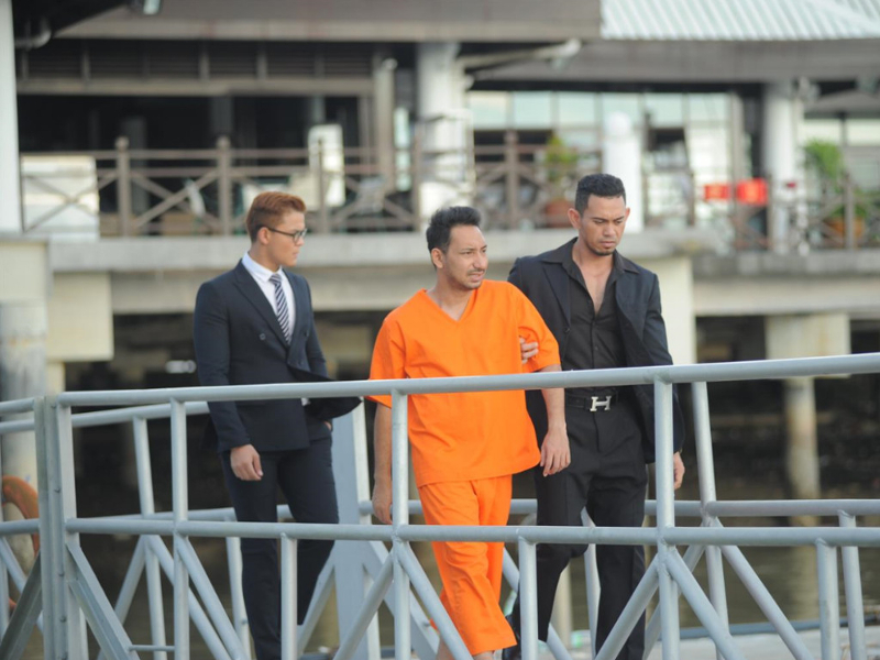 u00e2u20acu02dcAbang Long Fadil 2u00e2u20acu2122 is now the new all-time local box office champion. u00e2u20acu201d Picture by Cinema Online