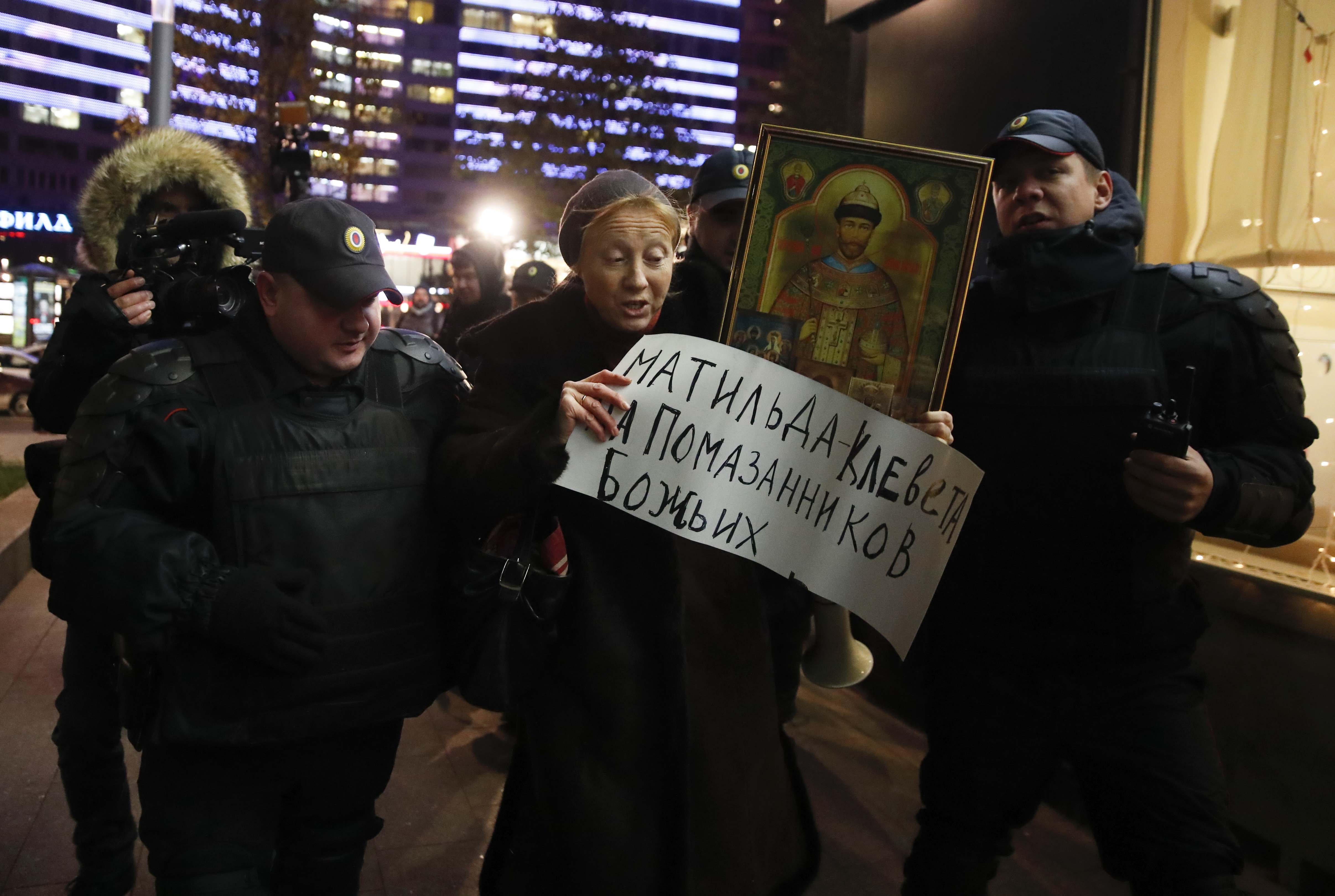 Policemen detain an Orthodox believer who protests against the film 'Matilda' before its Moscow premiere in Moscow, Russia October 24, 2017. u00e2u20acu201d Reuters pic