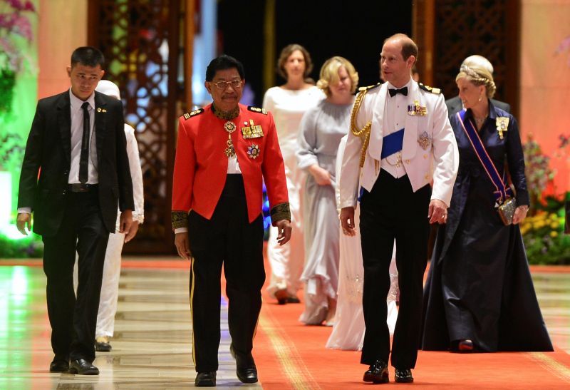 Britain's Prince Edward and his wife Sophie arrive for the royal banquet of Brunei's Sultan Hassanal Bolkiah at Nurul Iman Palace in Bandar Seri Begawan October 6, 2017. u00e2u20acu2022 Reuters pic