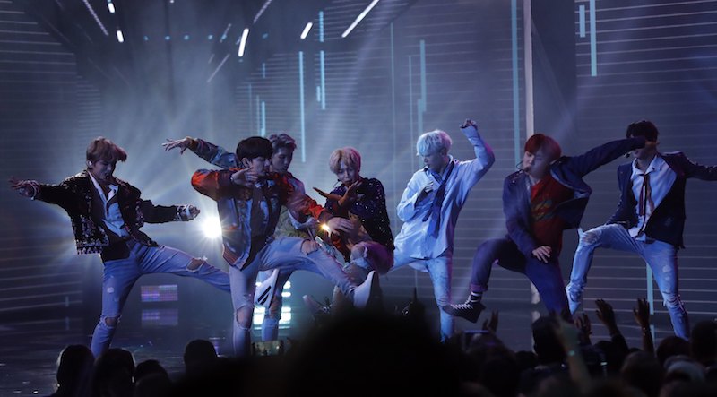 BTS perform ‘DNA’ at the 2017 American Music Awards in Los Angeles November 20, 2017. — Reuters pic