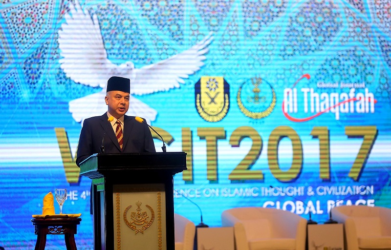 Sultan Nazrin Muizzuddin Shah presents the keynote address at the Fourth World Conference on Islamic Thought and Civilisation at Casuarina Meru Hotel in Ipoh November 20, 2017. u00e2u20acu201d Picture by Farhan Najib