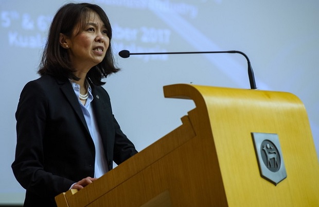 Jessica Chew Cheng Lian will assume the position of Deputy Governor of BNM effective Jan 1, 2018 following the retirement of Sukhdave Singh as Deputy Governor on Dec 31, 2017. u00e2u20acu201d Bernama pic