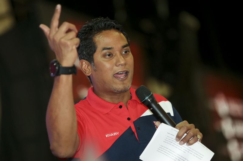 Khairy Jamaluddin speaks at the Umno national social media convention at PWTC in Kuala Lumpur November 4, 2017. u00e2u20acu2022 Picture by Yusof Mat Isa