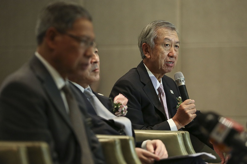 Japanu00e2u20acu2122s ambassador to Malaysia, Makio Miyagawa (right), speaks during a press conference at the Malaysia Nikkei Business Forum 2017 at the Mandarin Oriental Hotel in Kuala Lumpur November 30, 2017. u00e2u20acu201d Picture by Yusof Mat Isa