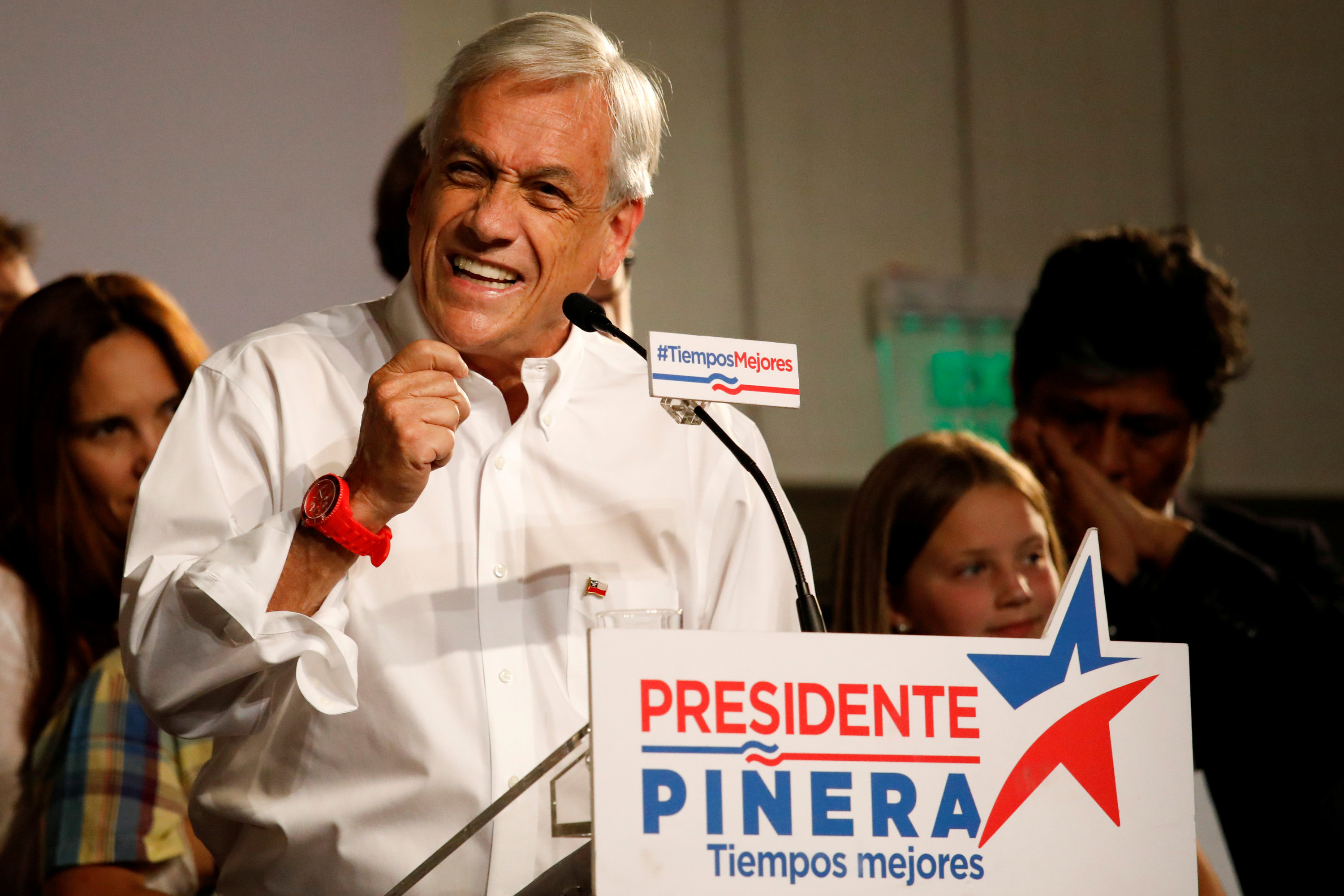 Chilean presidential candidate Sebastian Pinera delivers a speech to supporters after leading in the first round of general elections in Santiago Chile November 19, 2017. u00e2u20acu201d Reuters pic 